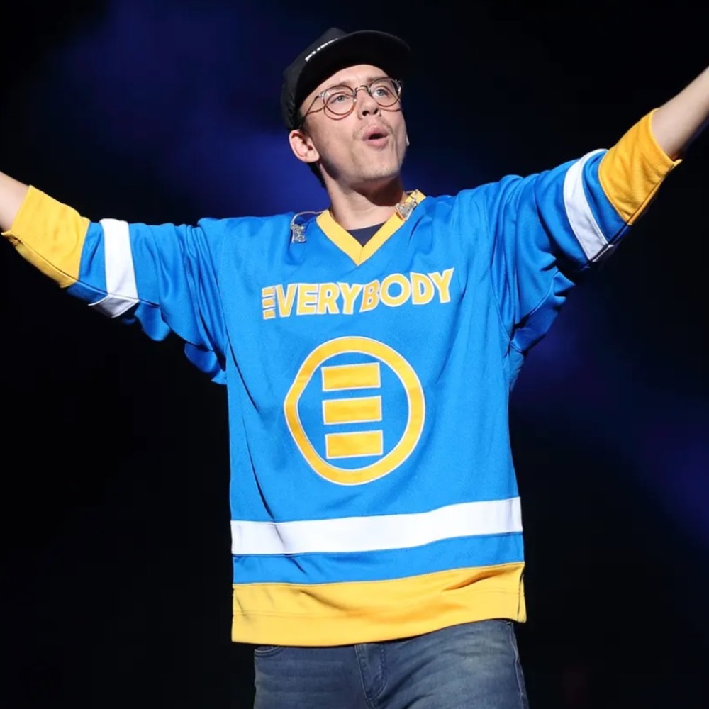 Logic Everybody Blue and Yellow Hockey Jersey Size Medium LIKE NEW